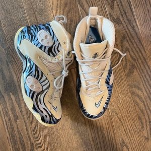 Men’s zoom rookie ‘Memphis tiger’ sneakers. Size 8.5